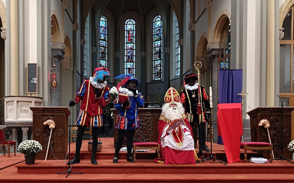 foto van Sint en drie Pieten